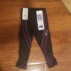 Brand New with tags CW-X compression capris XS